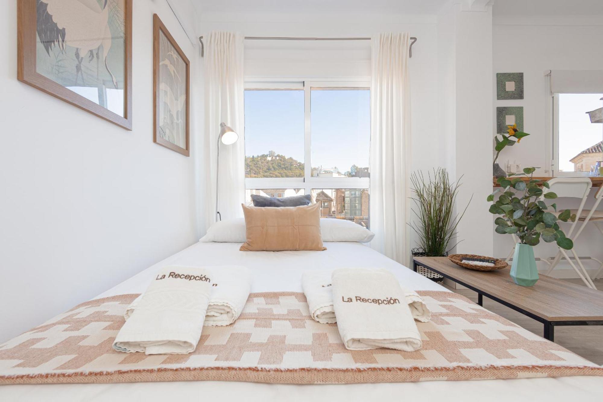 C79 - Fabulous Apartment Alcazaba Views Малага Экстерьер фото